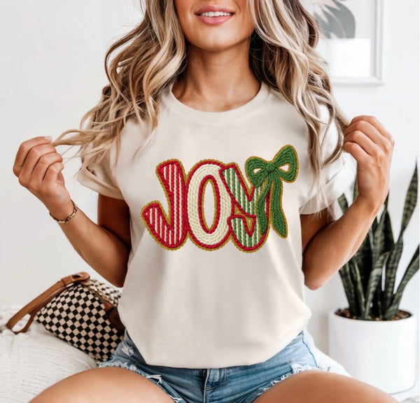 Faux yarn Joy comfort color tee