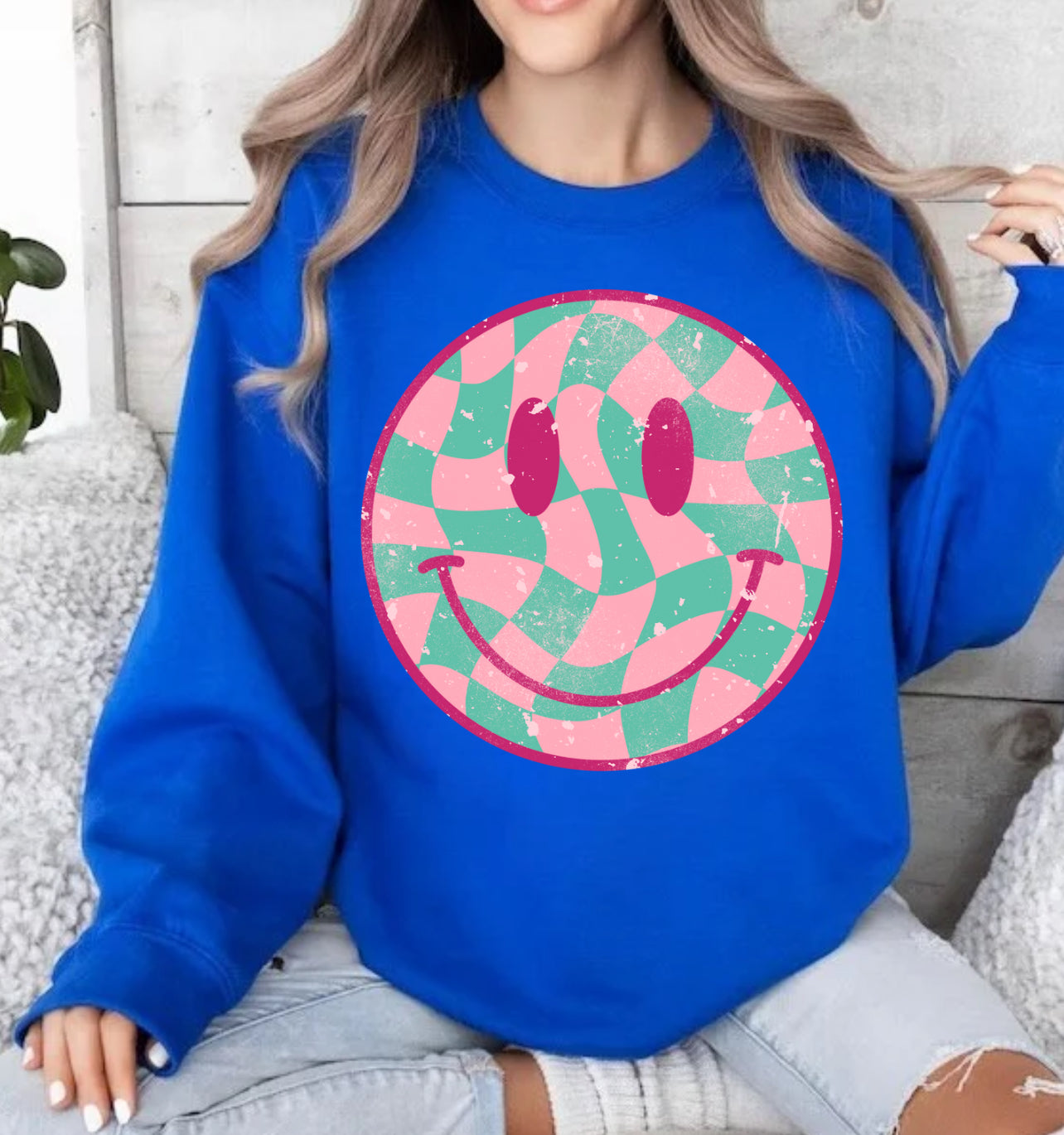 Pink/teal checkered smiley