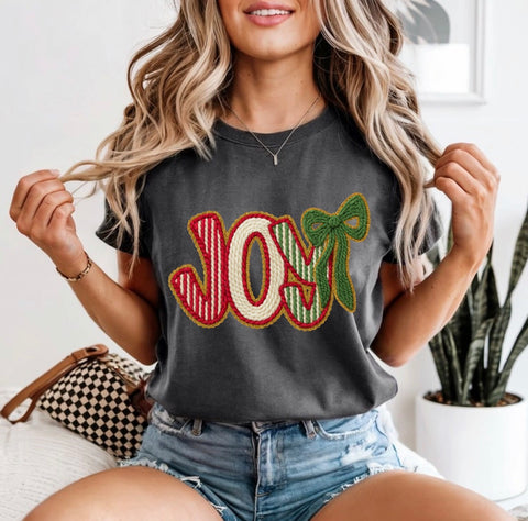 Faux yarn Joy comfort color tee